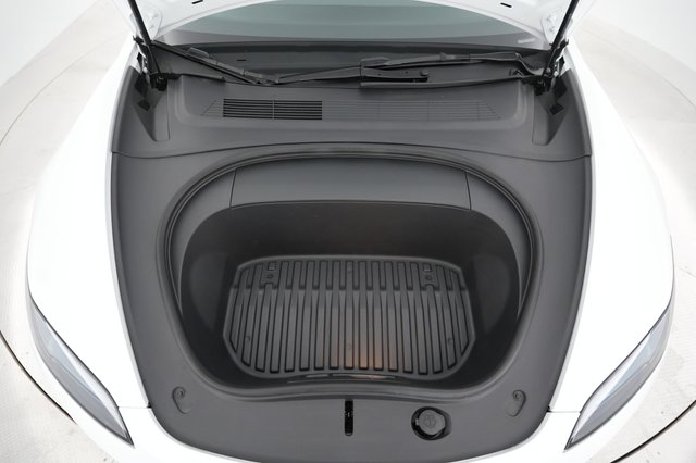2024 Tesla Model 3 — photo 20 of 23