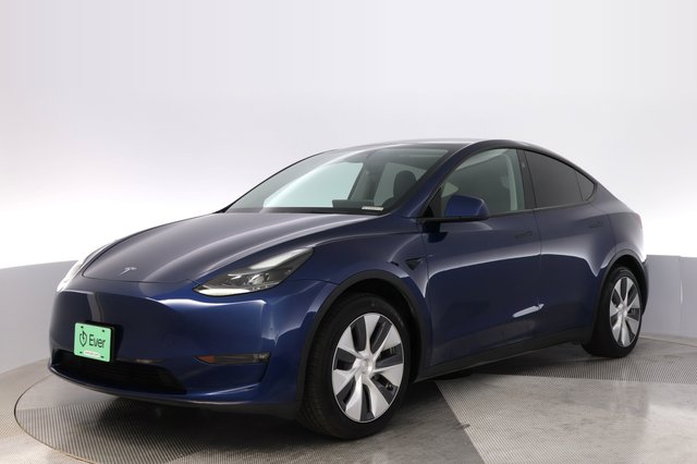 2024 Tesla Model Y — VIN 7SAYGAEE3RF046691