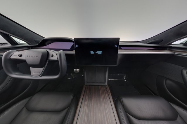 2022 Tesla Model S — photo 21 of 24