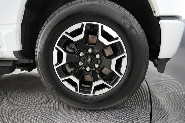 2023 Ford F-150 Lightning — photo 11 of 16