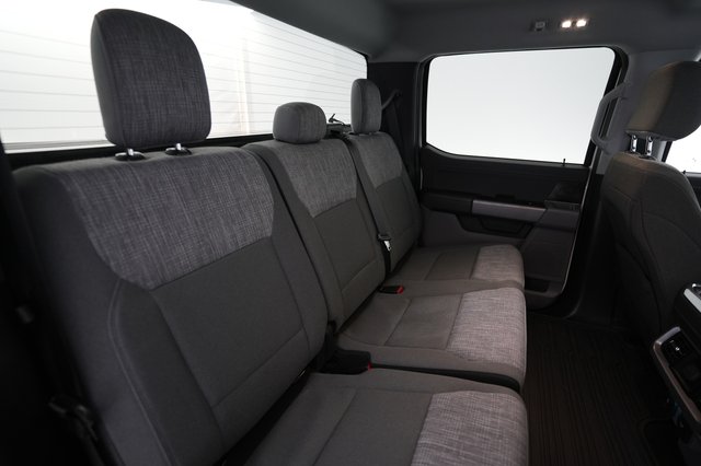 2023 Ford F-150 Lightning — photo 4 of 16