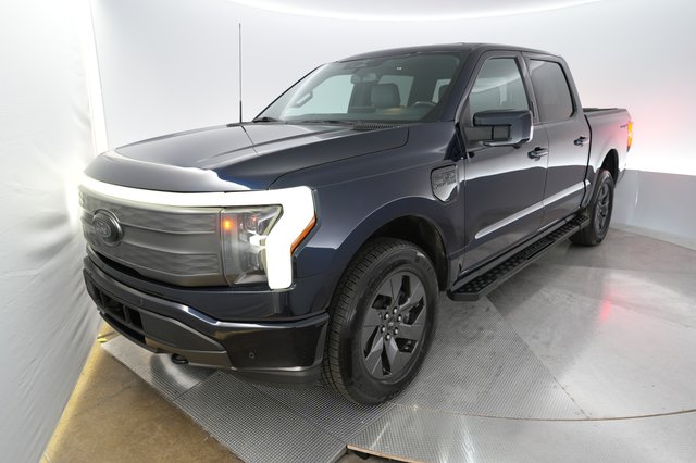 2023 Ford F-150 Lightning — VIN 1FTVW1EL2PWG01706