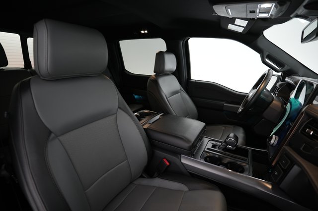 2023 Ford F-150 Lightning — photo 12 of 18