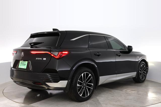 2024 Acura ZDX — photo 2 of 25