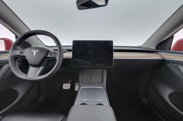 2023 Tesla Model Y — photo 21 of 24