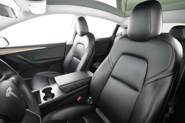 2023 Tesla Model Y — photo 3 of 24