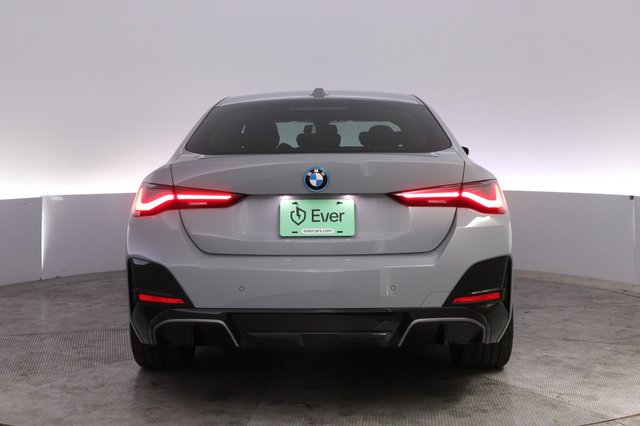 2023 BMW i4 — photo 12 of 21