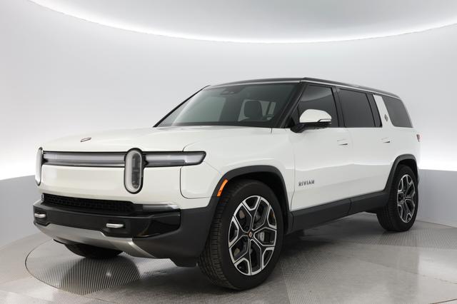2025 Rivian R1S — VIN 7PDSGBBA8SN047216