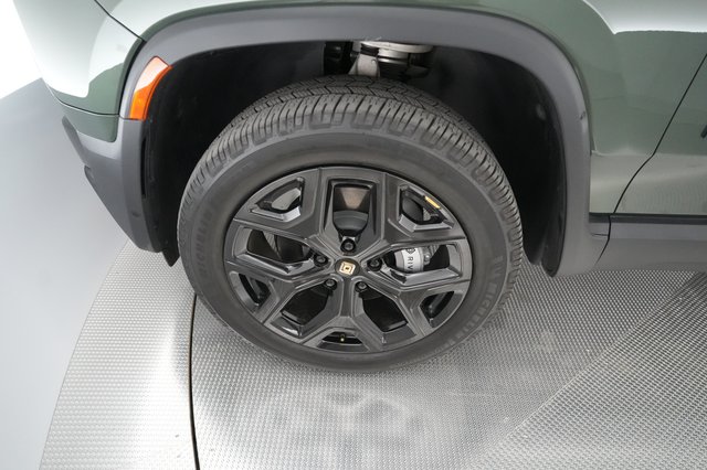 2023 Rivian R1T — photo 15 of 19