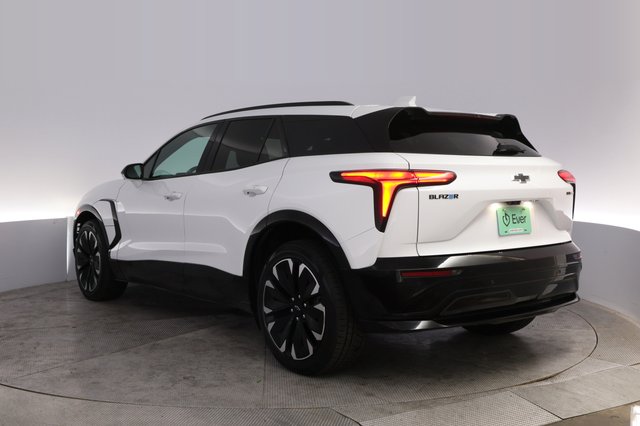 2024 Chevrolet Blazer EV — photo 13 of 20