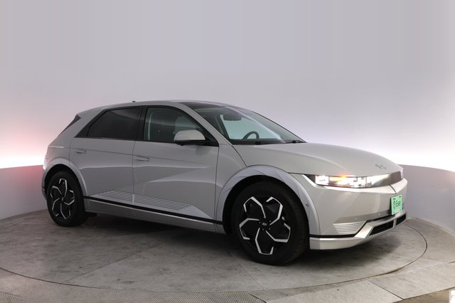 2024 Hyundai IONIQ 5 — photo 11 of 22