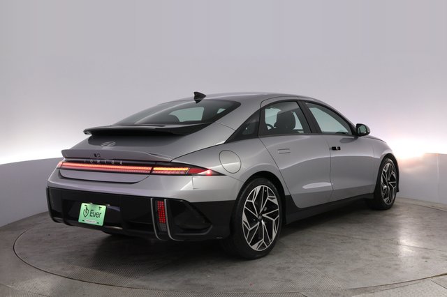 2024 Hyundai IONIQ 6 — photo 2 of 25