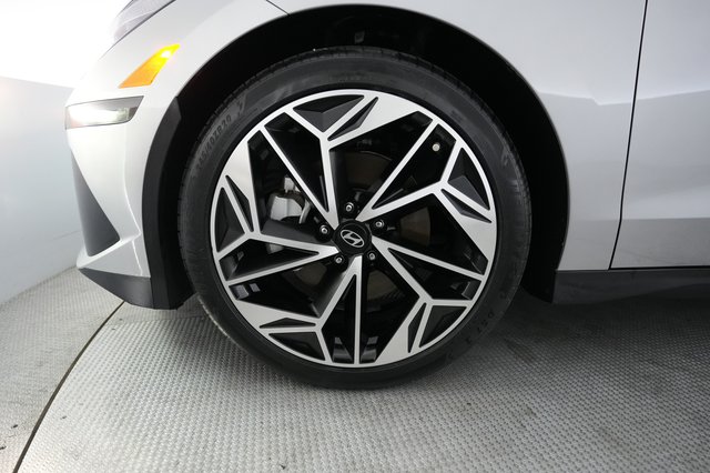 2024 Hyundai IONIQ 6 — photo 15 of 25