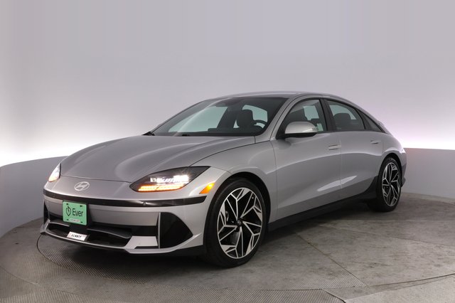 2024 Hyundai IONIQ 6 — VIN KMHM34AA7RA062201