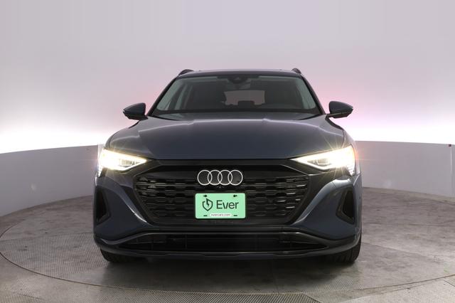 2024 Audi Q8 e-tron — photo 9 of 23