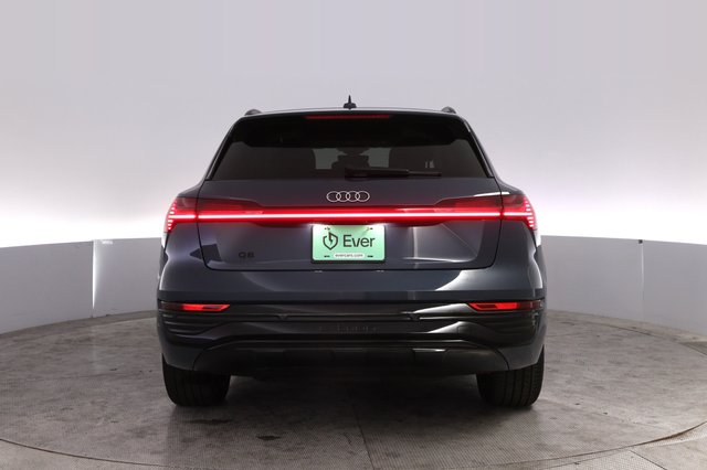 2024 Audi Q8 e-tron — photo 12 of 23