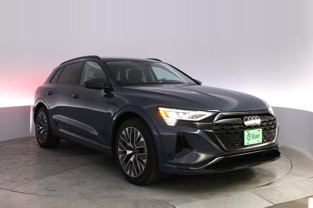 2024 Audi Q8 e-tron — photo 10 of 23