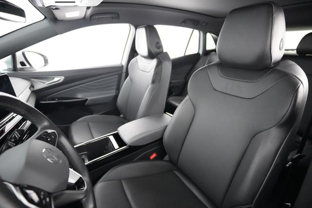 2023 Volkswagen ID.4 — photo 3 of 23