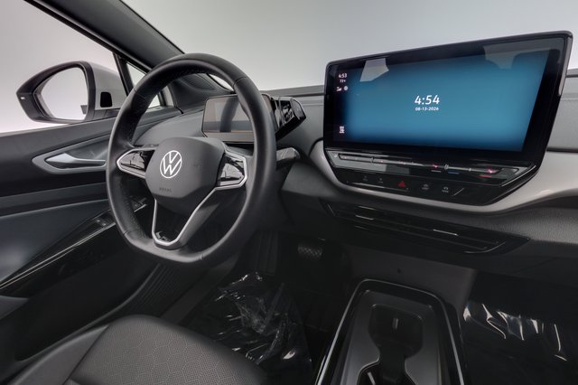 2023 Volkswagen ID.4 — photo 20 of 23
