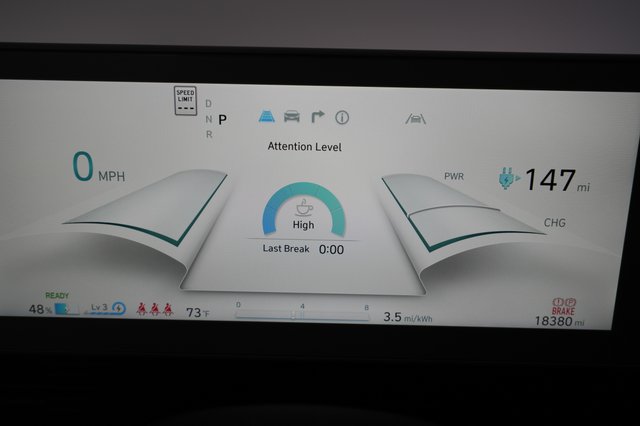 2024 Hyundai IONIQ 5 — photo 5 of 21