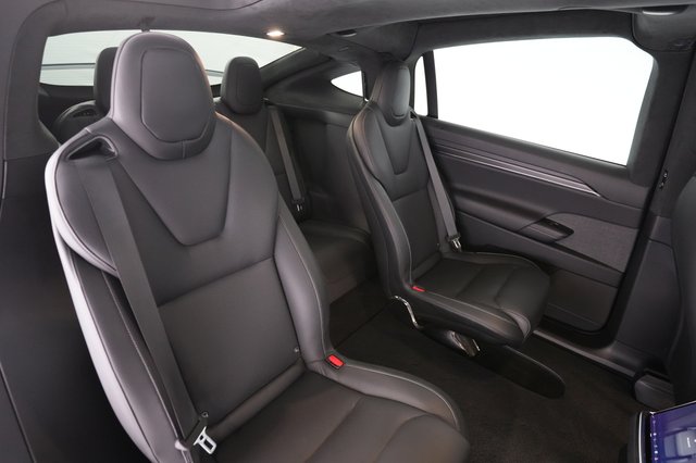 2023 Tesla Model X — photo 4 of 26