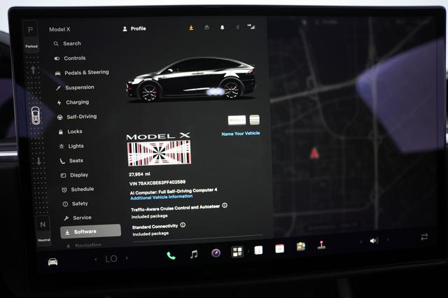 2023 Tesla Model X — photo 5 of 26