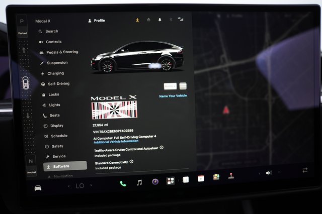2023 Tesla Model X — photo 5 of 26