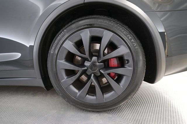 2023 Tesla Model X — photo 17 of 26