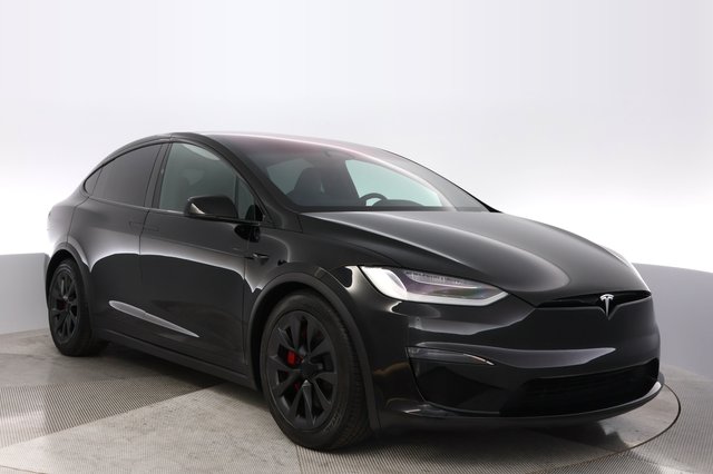 2023 Tesla Model X — photo 10 of 26