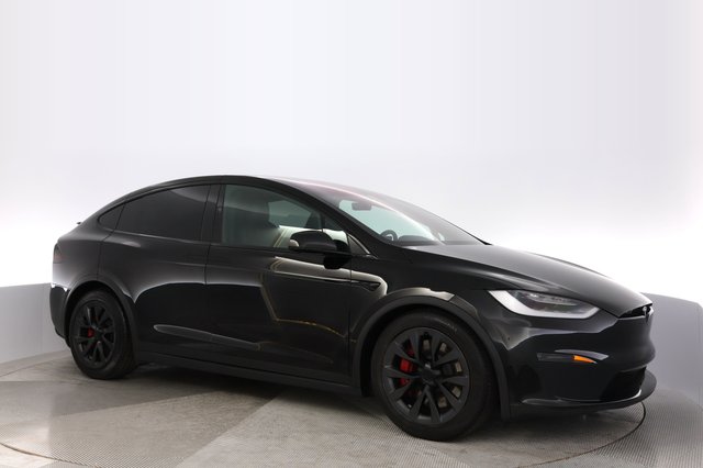 2023 Tesla Model X — photo 11 of 26