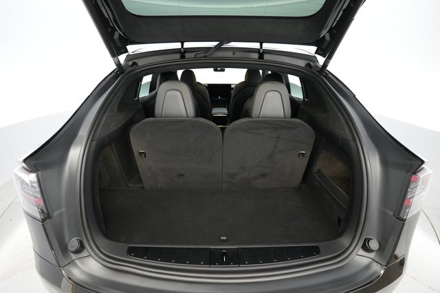 2023 Tesla Model X — photo 6 of 26