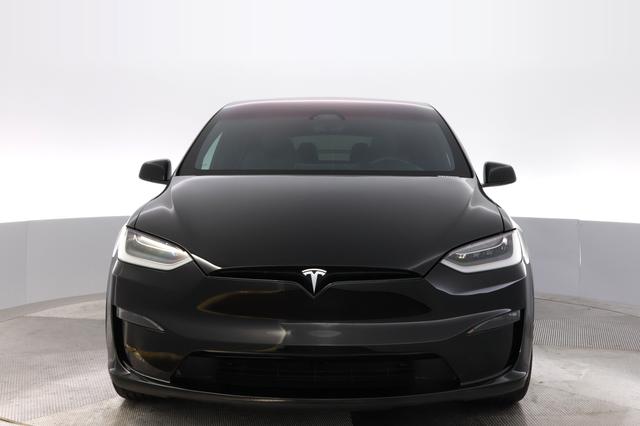 2023 Tesla Model X — photo 9 of 26