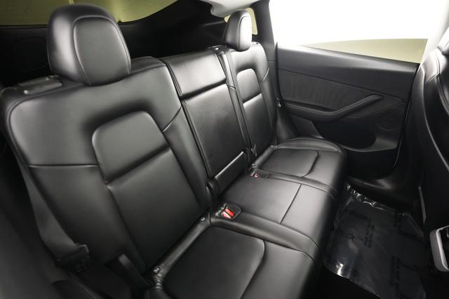 2022 Tesla Model Y — photo 4 of 21