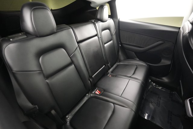 2022 Tesla Model Y — photo 4 of 21