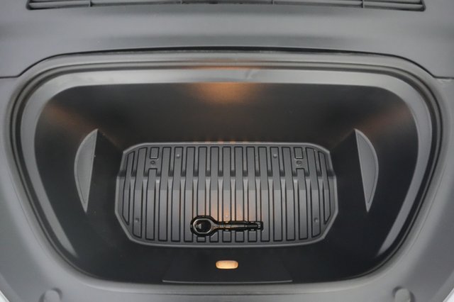 2022 Tesla Model Y — photo 20 of 21