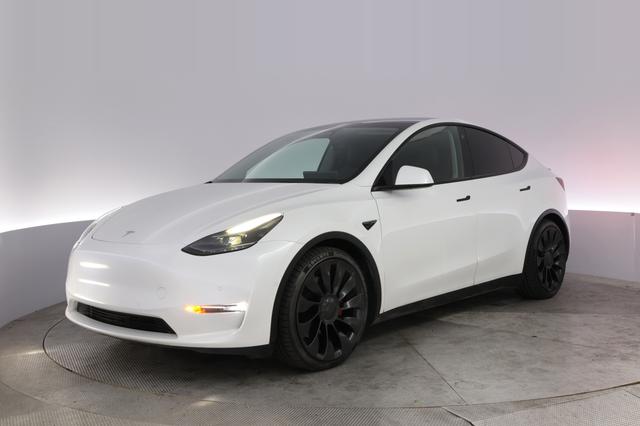 2022 Tesla Model Y — VIN 7SAYGDEFXNF486931