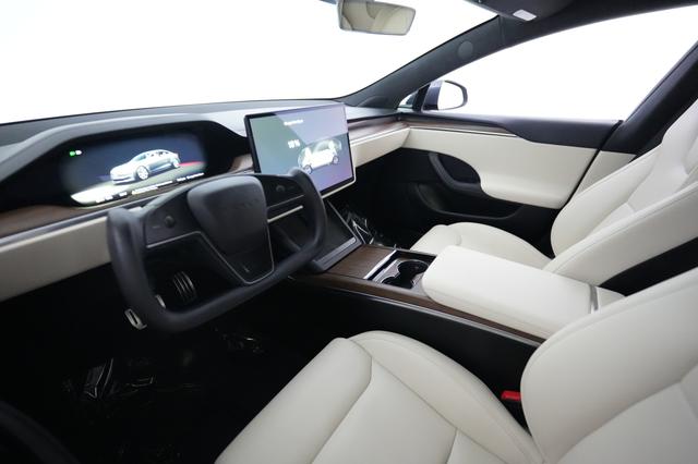 2023 Tesla Model S — photo 3 of 25
