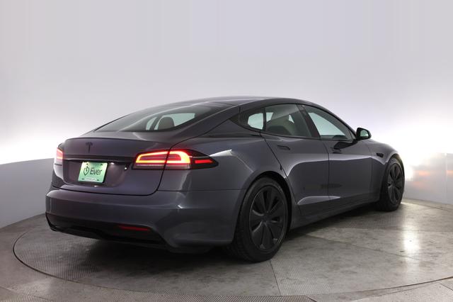 2023 Tesla Model S — photo 2 of 25
