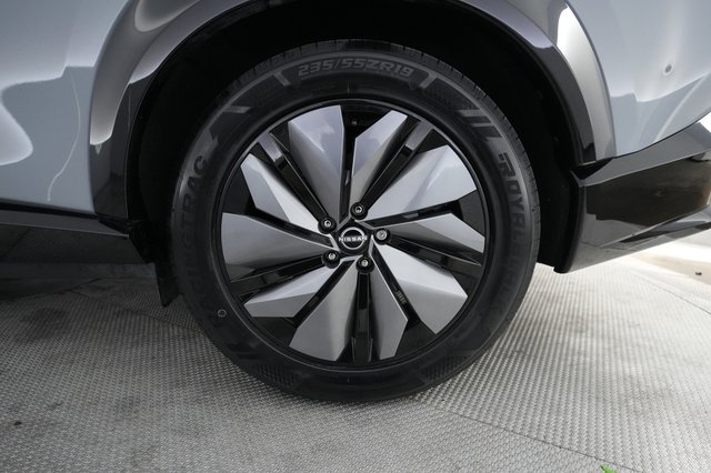 2023 Nissan Ariya — photo 7 of 24