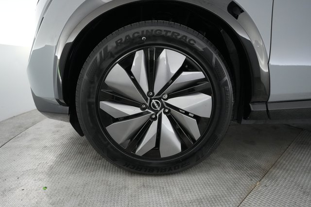 2023 Nissan Ariya — photo 15 of 24