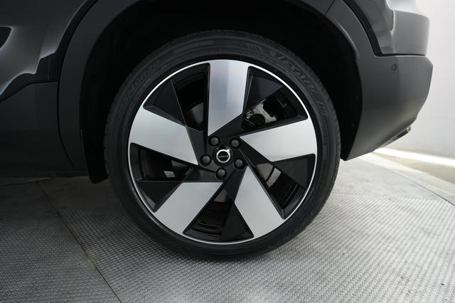 2023 Volvo C40 Recharge — photo 7 of 23