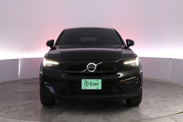 2023 Volvo C40 Recharge — photo 9 of 23