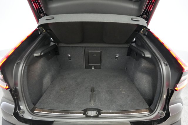 2023 Volvo C40 Recharge — photo 6 of 23