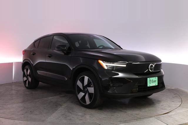 2023 Volvo C40 Recharge — photo 10 of 23