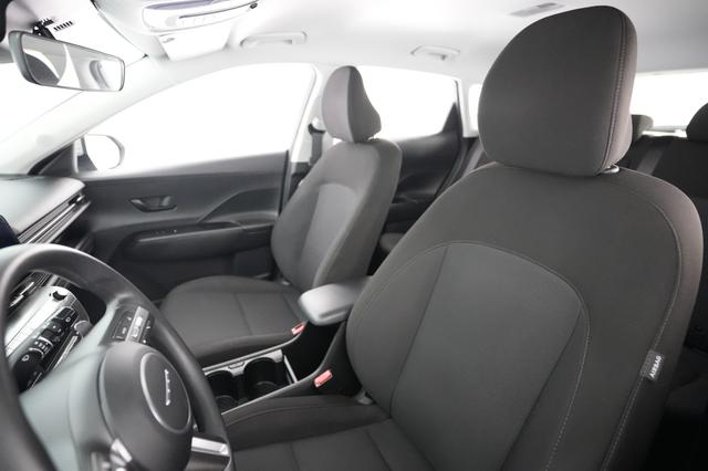 2024 Hyundai Kona Electric — photo 3 of 24