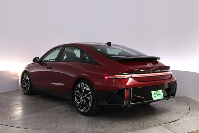2024 Hyundai IONIQ 6 — photo 13 of 24