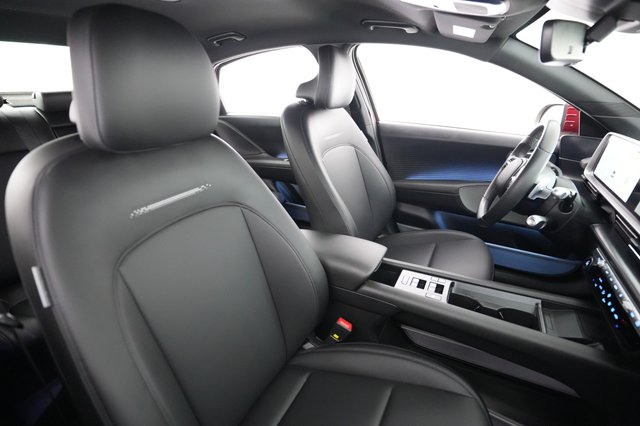 2024 Hyundai IONIQ 6 — photo 18 of 24