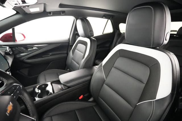 2024 Chevrolet Blazer EV — photo 3 of 24