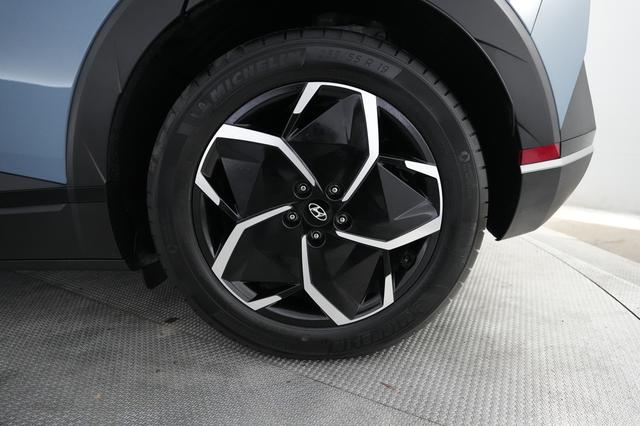 2024 Hyundai IONIQ 5 — photo 7 of 23