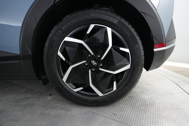 2024 Hyundai IONIQ 5 — photo 7 of 23